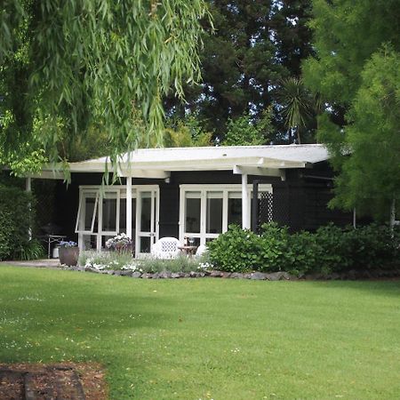 Columbus Cottage At 144 On Jones Omaha Luaran gambar